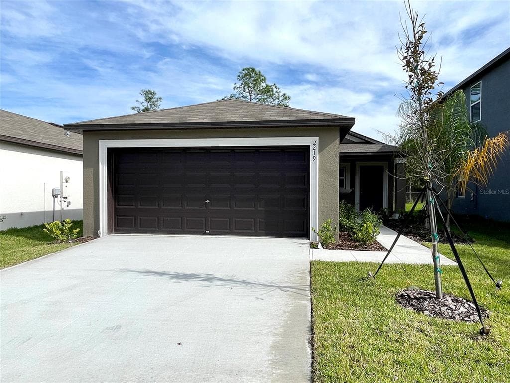 2219 TENEROC TRAIL LAKELAND, FL 33801