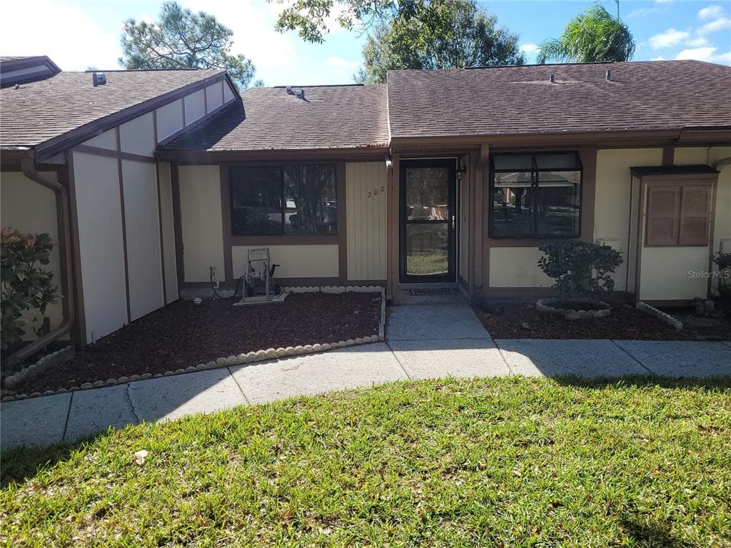 202 CORKWOOD LANE OLDSMAR, FL 34677