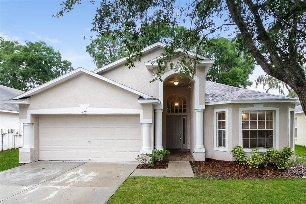 627 SOMERSTONE DRIVE VALRICO, FL 33594