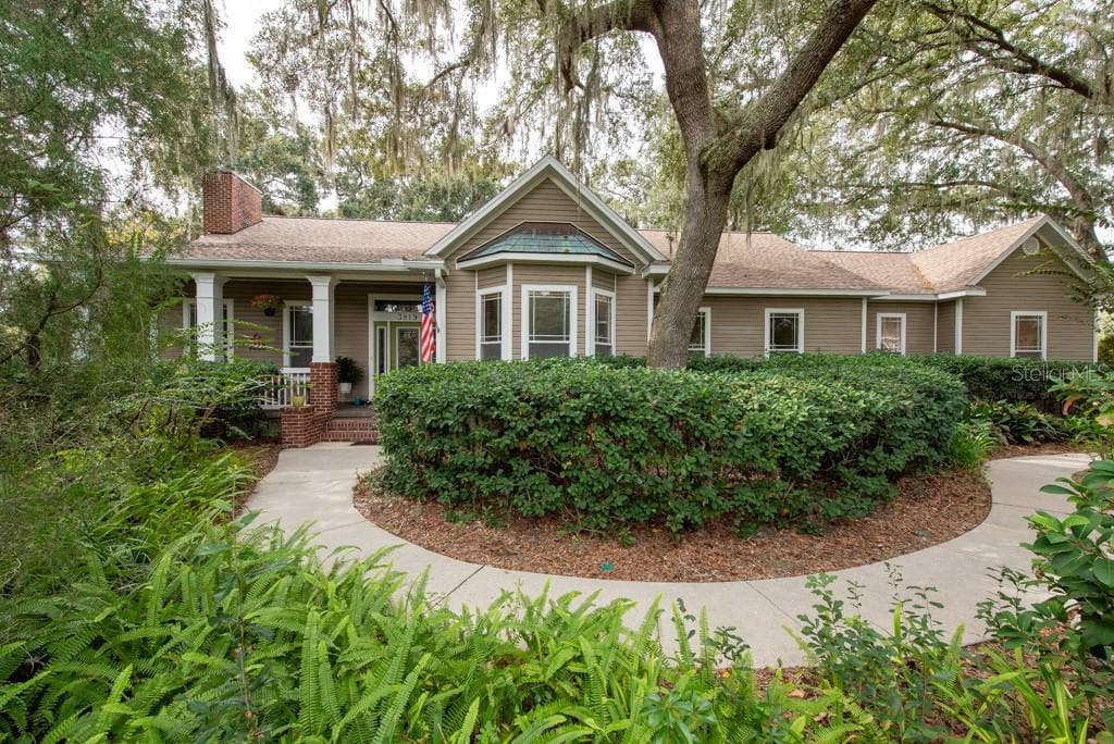 3819 ANCIENT OAK TRAIL PLANT CITY, FL 33565