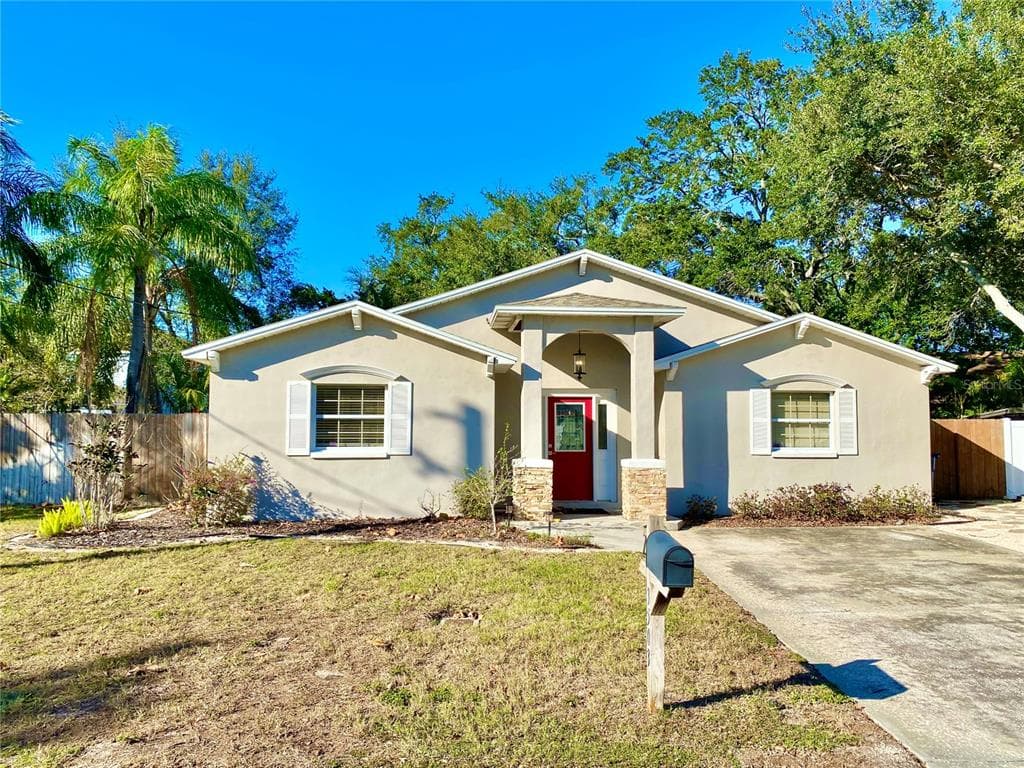 3503 W PAXTON AVENUE TAMPA, FL 33611