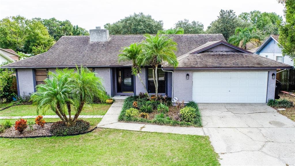 809 TARAWOOD LANE