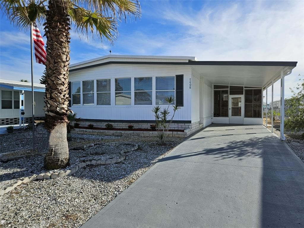 7408 CASCADE DRIVE HUDSON, FL 34667