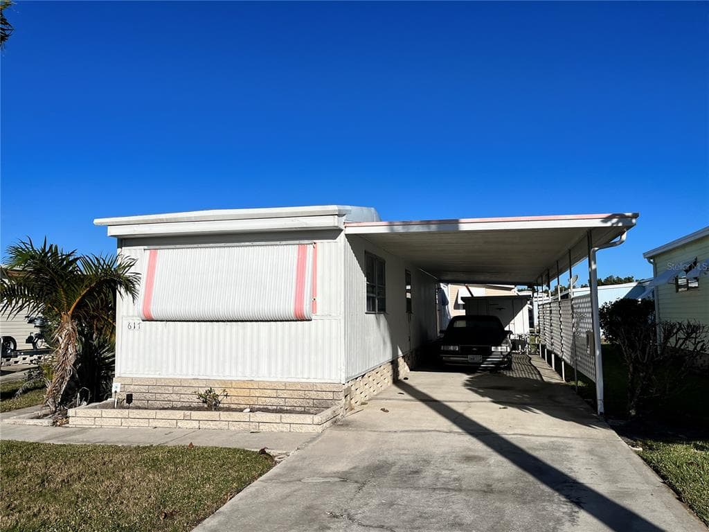 617 MOUNT LANCASTER AVENUE NE UNIT 635 ST PETERSBURG, FL 33702