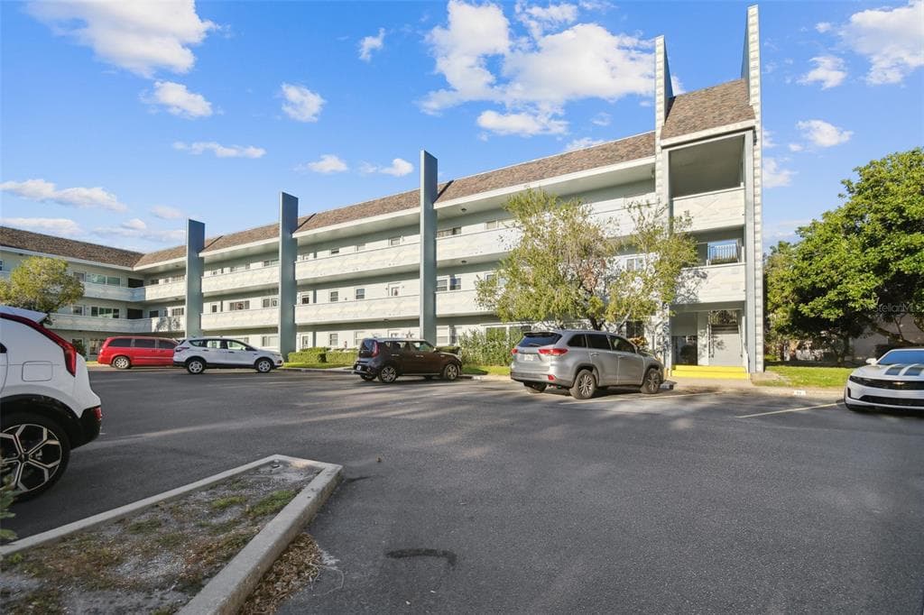 2254 NORWEGIAN DRIVE UNIT 20 CLEARWATER, FL 33763