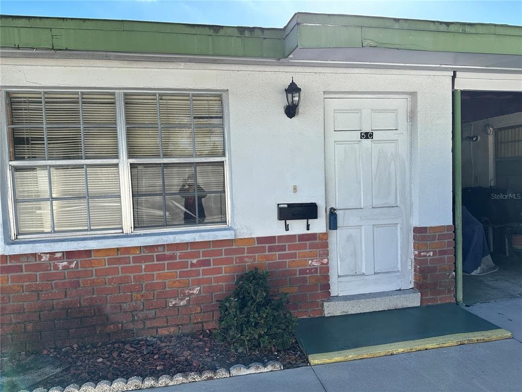 6165 58TH STREET N UNIT 5C ST PETERSBURG, FL 33709