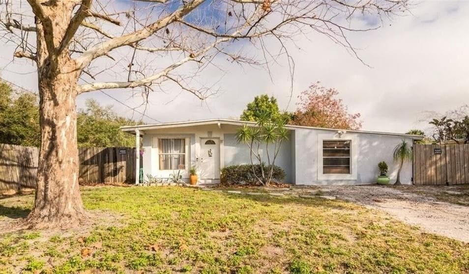 4115 W MONTGOMERY TERRACE TAMPA, FL 33616