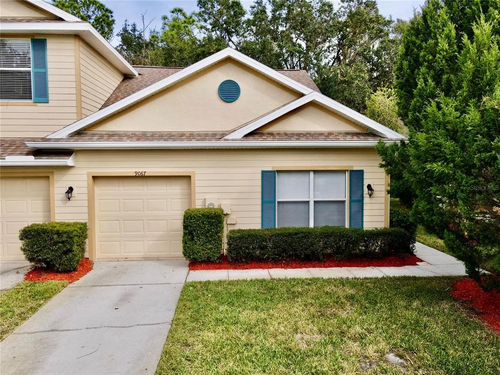 9067 IRON OAK AVENUE TAMPA, FL 33647