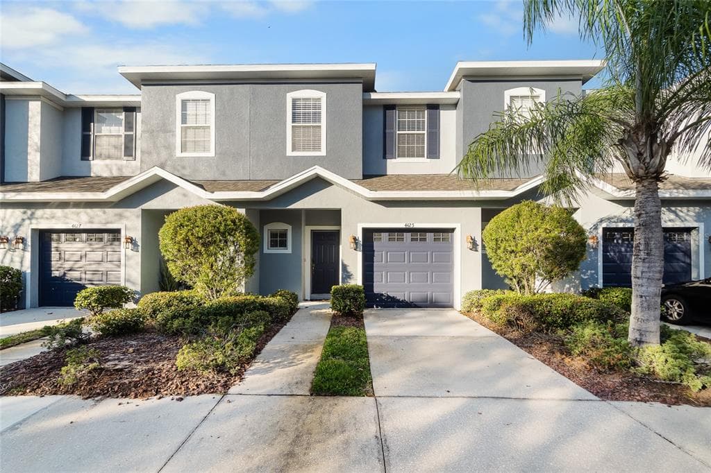 4425 AMBERLY OAKS COURT TAMPA, FL 33614