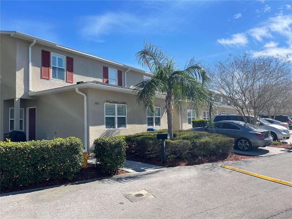 1015 CREEK PARK DRIVE DUNEDIN, FL 34698