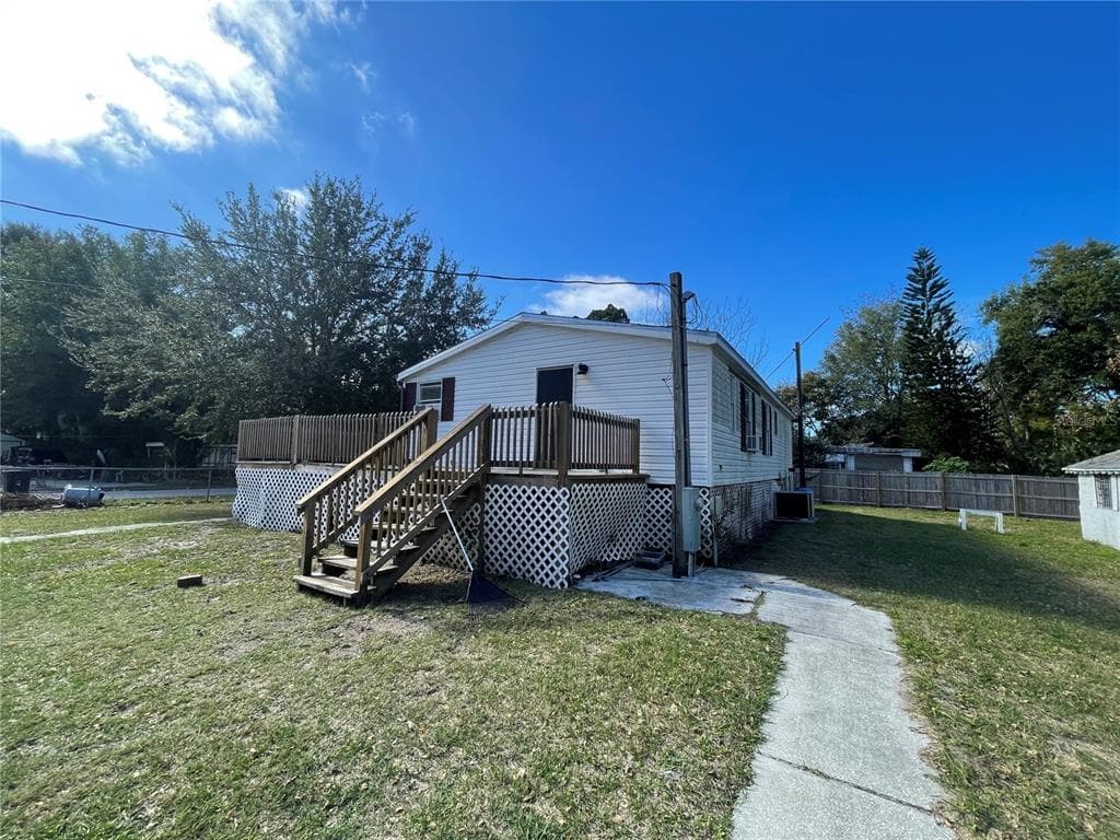 7915 CADILLAC AVENUE HUDSON, FL 34667