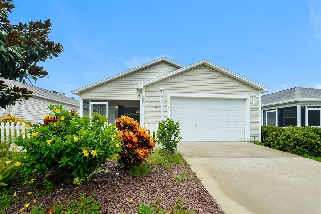 2487 OVERSTREET PLACE THE VILLAGES, FL 32163
