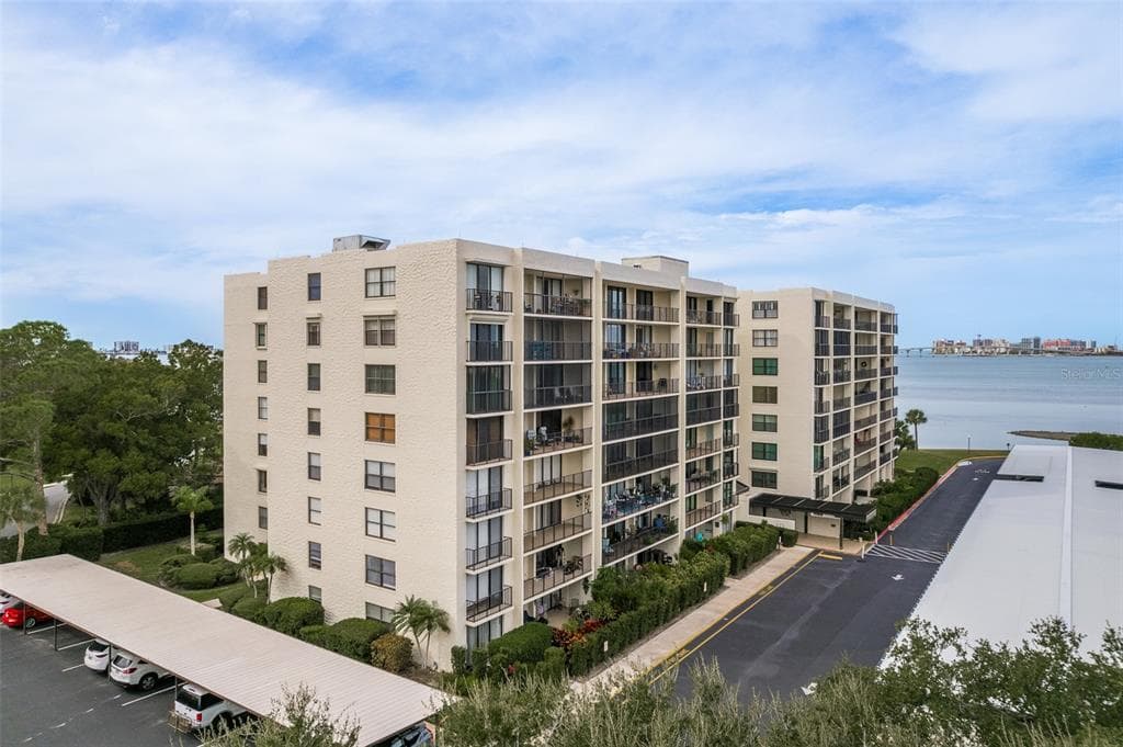 100 OAKMONT LANE UNIT 405 BELLEAIR, FL 33756