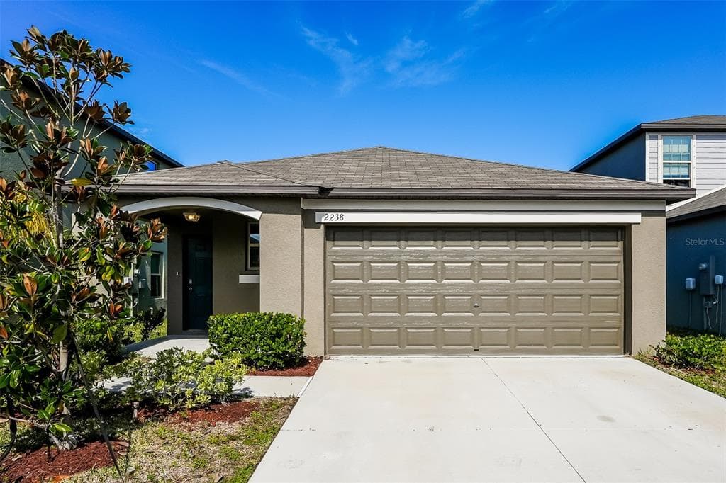 2238 JUNGLE DRIVE RUSKIN, FL 33570