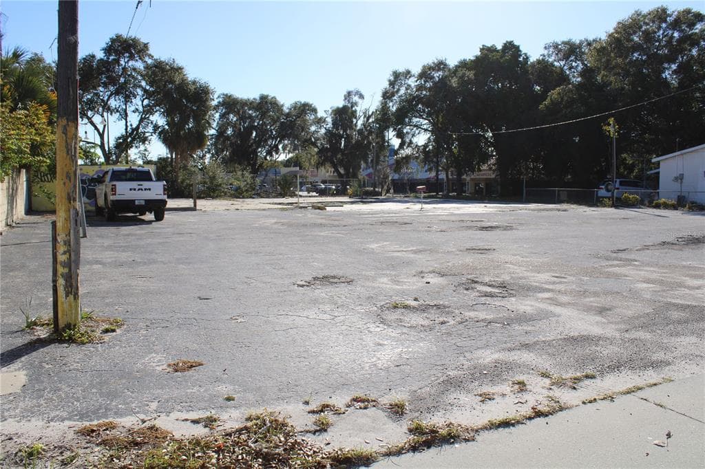 6660 46TH AVENUE N ST PETERSBURG, FL 33709