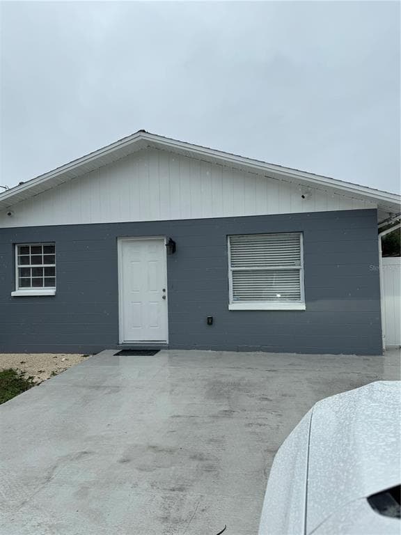 8102 N BROOKS STREET TAMPA, FL 33604
