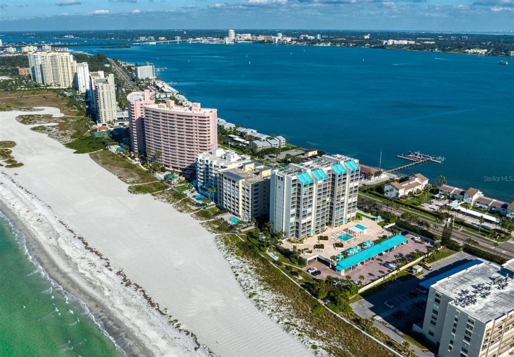 1390 GULF BLVD UNIT 1001 CLEARWATER BEACH, FL 33767