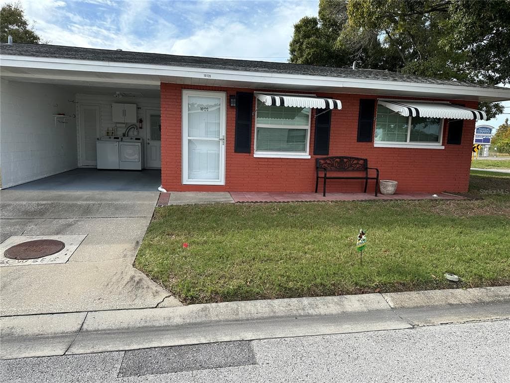 10120 TULIP STREET N PINELLAS PARK, FL 33782