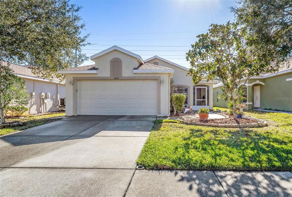 2923 BANYAN HILL LANE LAND O LAKES, FL 34639
