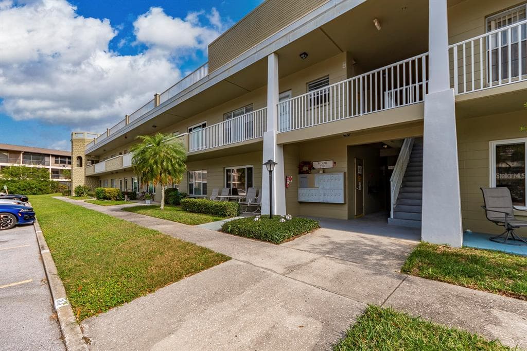 2391 SUMATRAN WAY UNIT 47 CLEARWATER, FL 33763