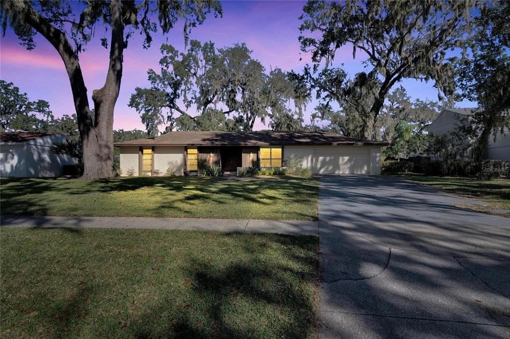 161 W CHRISTINA BOULEVARD LAKELAND, FL 33813
