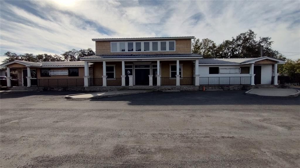 2905 REYNOLDS ST PLANT CITY, FL 33563