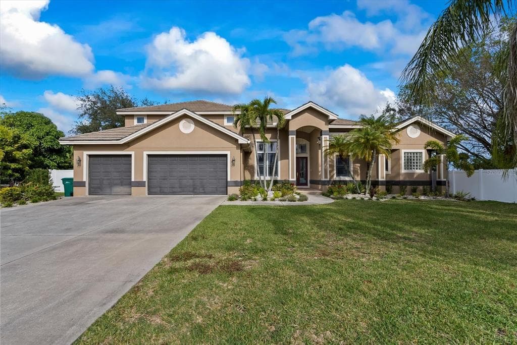 14733 TURNBERRY COURT