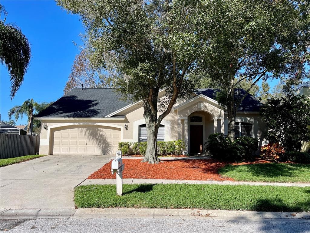 1103 EVENING TRAIL DRIVE WESLEY CHAPEL, FL 33543