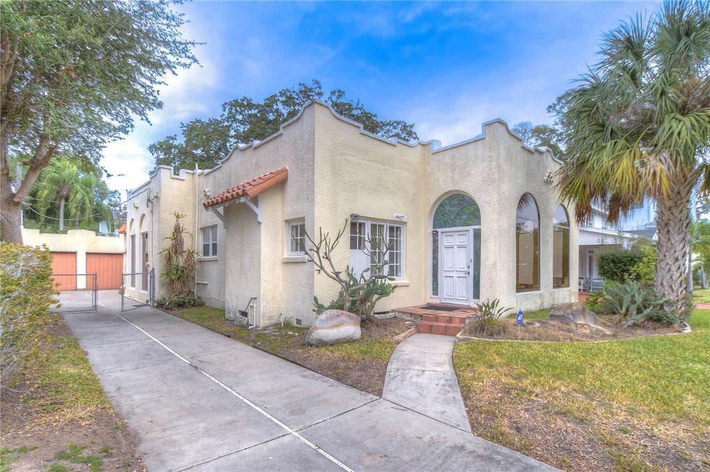 4607 W LAMB AVENUE TAMPA, FL 33629