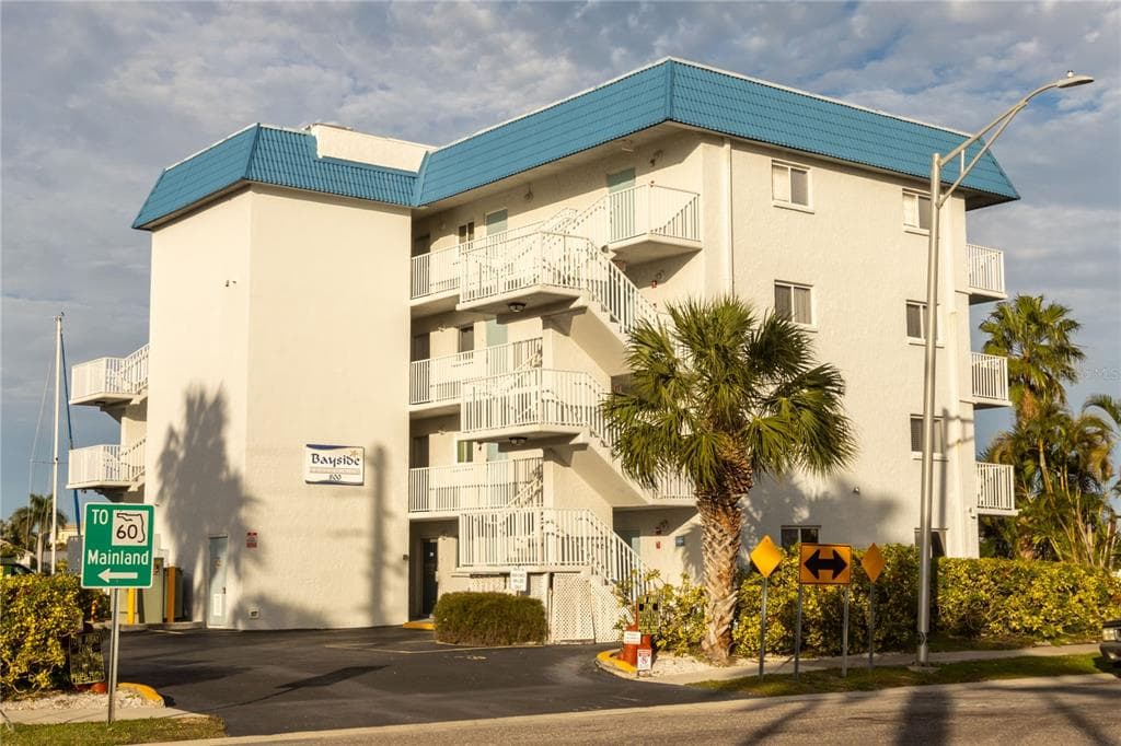 800 BAYWAY BOULEVARD UNIT 28 CLEARWATER, FL 33767