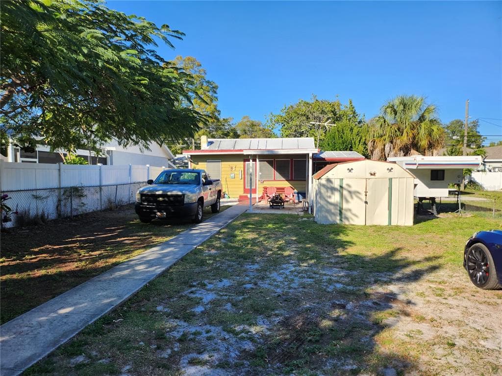 2435 13TH AVENUE N ST PETERSBURG, FL 33713