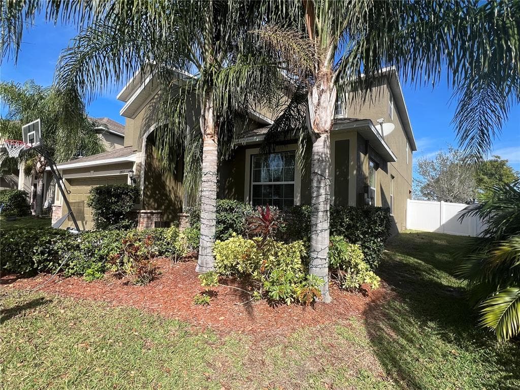 1803 PALM WARBLER LANE RUSKIN, FL 33570