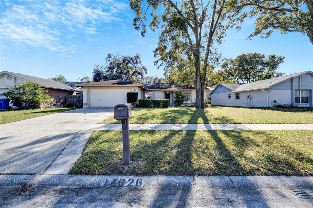 17626 SHADYSIDE CIRCLE LUTZ, FL 33549