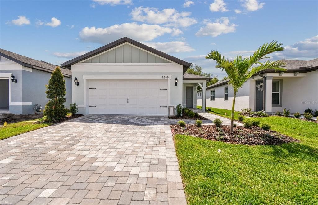 9285 BALLASTER POINTE LOOP PARRISH, FL 34219