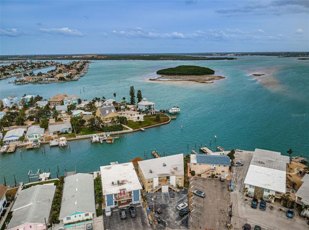 503 129TH AVENUE E MADEIRA BEACH, FL 33708