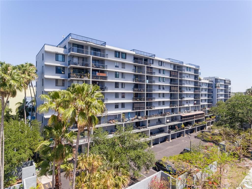 201 W LAUREL STREET UNIT PH4 TAMPA, FL 33602