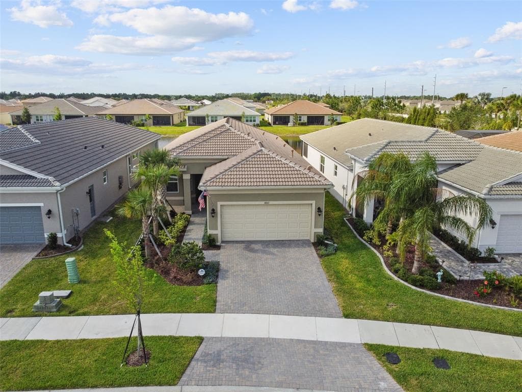4842 SEVILLA SHORES DRIVE WIMAUMA, FL 33598