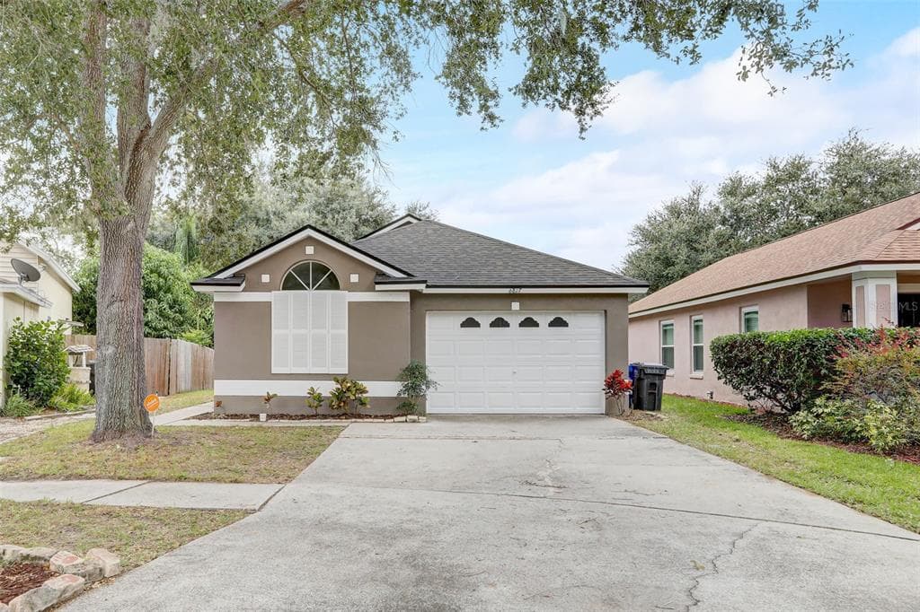 6817 SUMMER COVE DRIVE RIVERVIEW, FL 33578