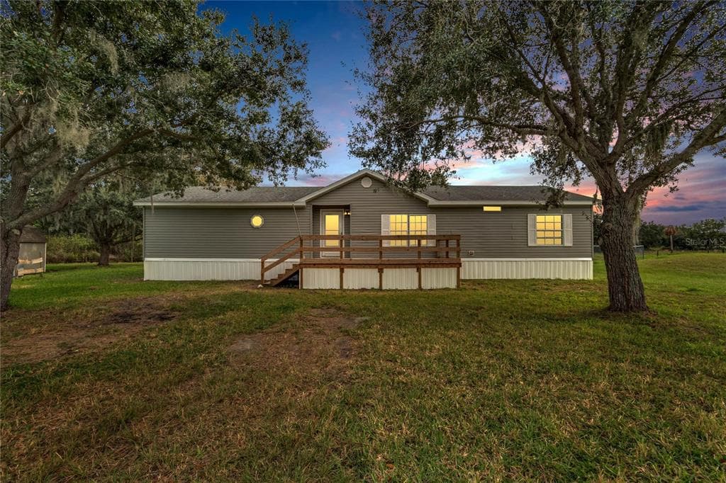 12435 GRAPEFRUIT TREE LANE WIMAUMA, FL 33598