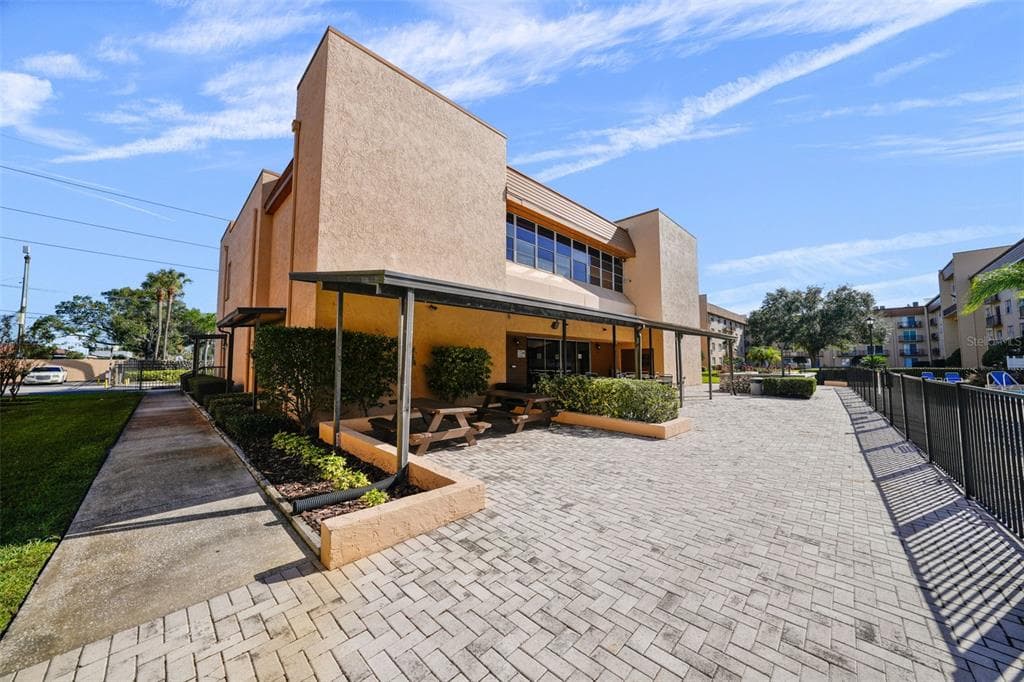 5820 N CHURCH AVENUE UNIT 245 TAMPA, FL 33614