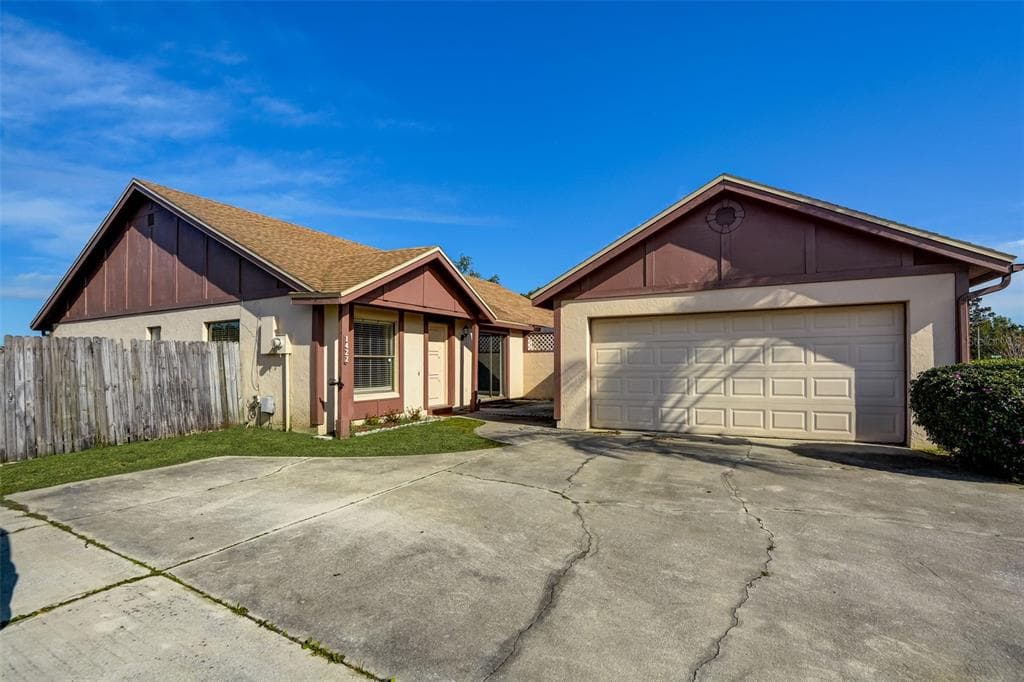 1422 EASTON STREET ORLANDO, FL 32825