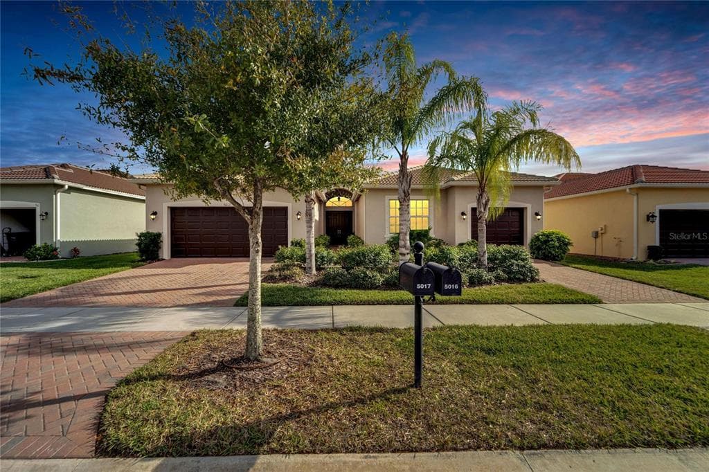 5017 EMERALD ISLE DRIVE WIMAUMA, FL 33598