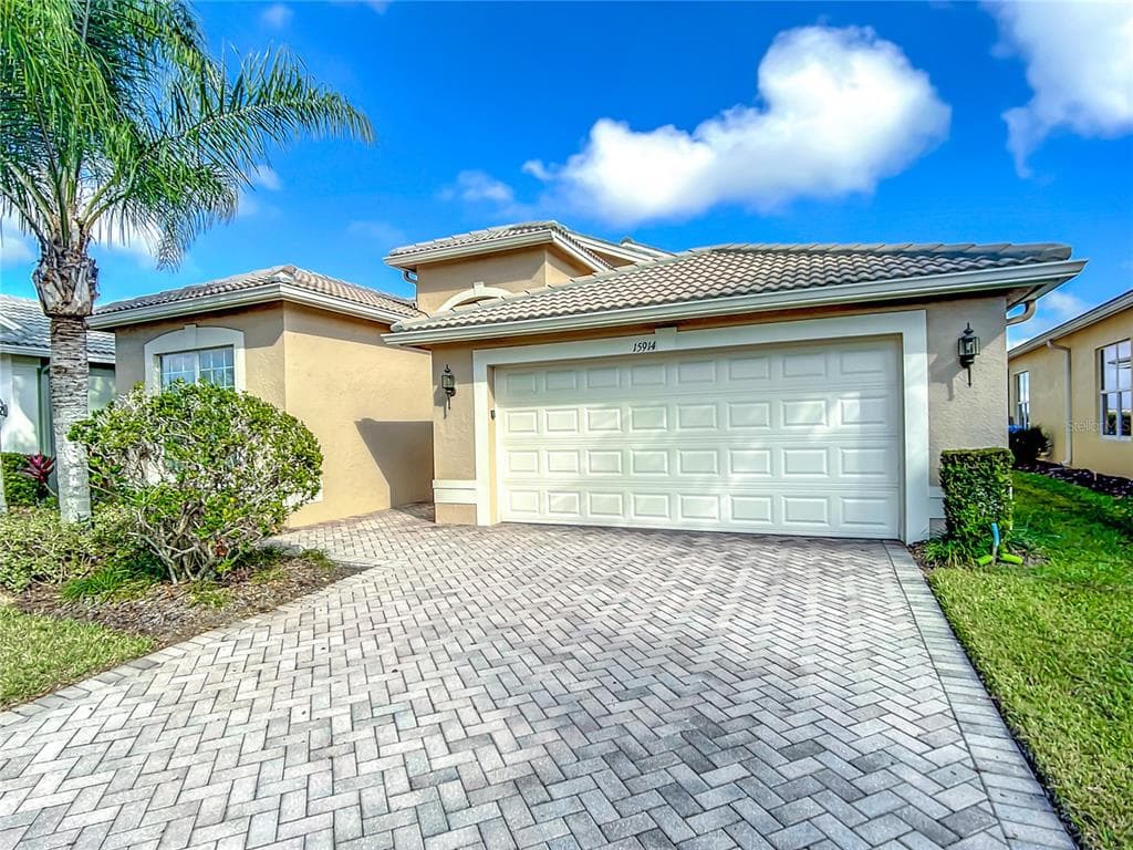 15914 GOLDEN LAKES DRIVE WIMAUMA, FL 33598