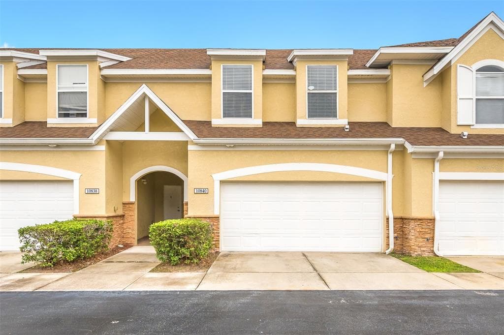 10840 CELTIC WOODS AVENUE TAMPA, FL 33647