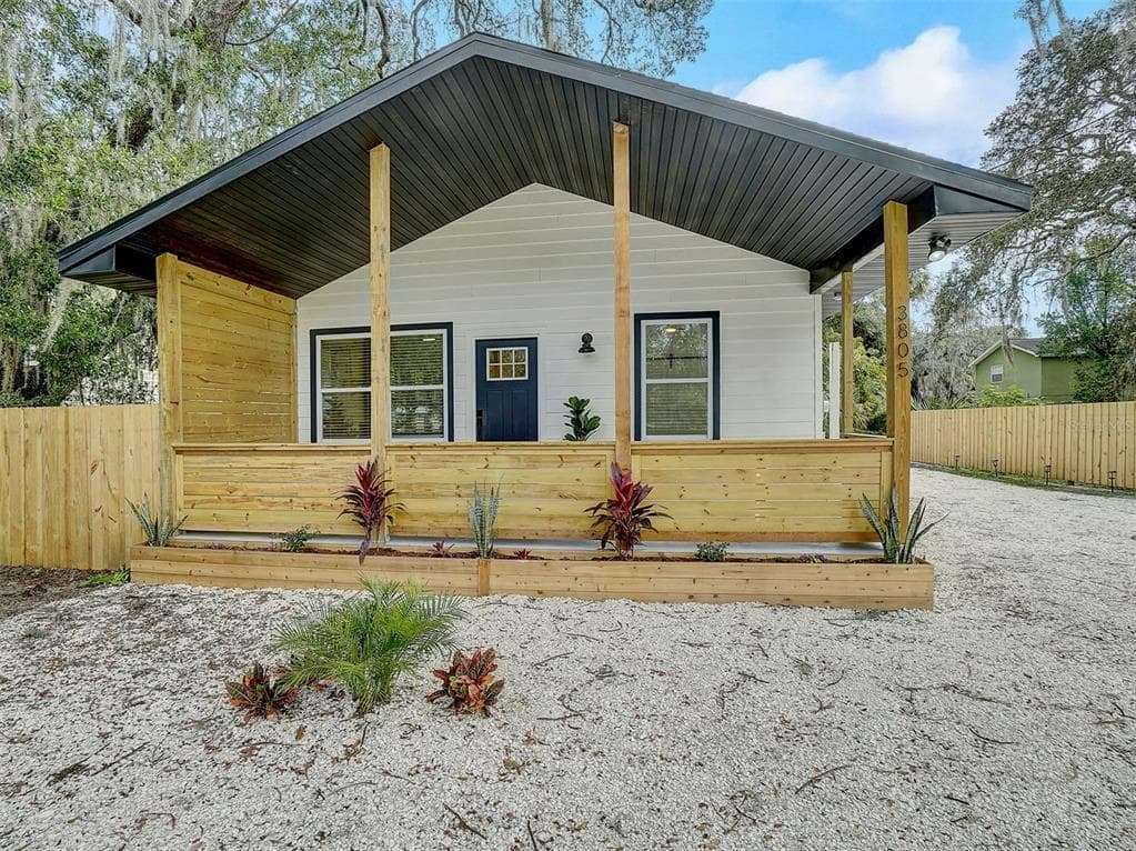 3805 N 34TH STREET TAMPA, FL 33610