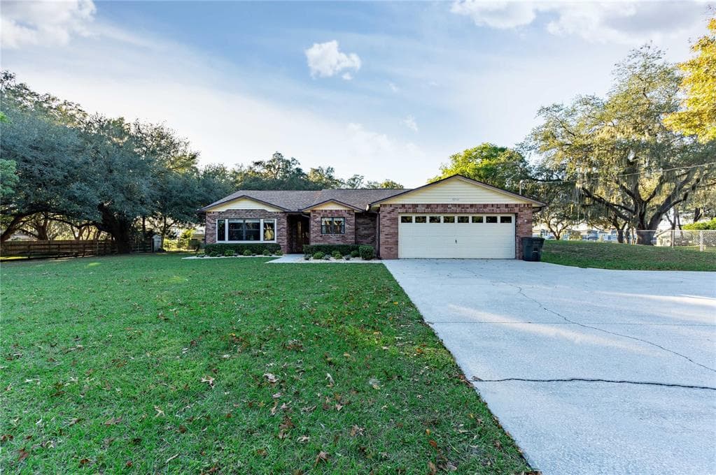 32544 KNOLLWOOD LANE WESLEY CHAPEL, FL 33545
