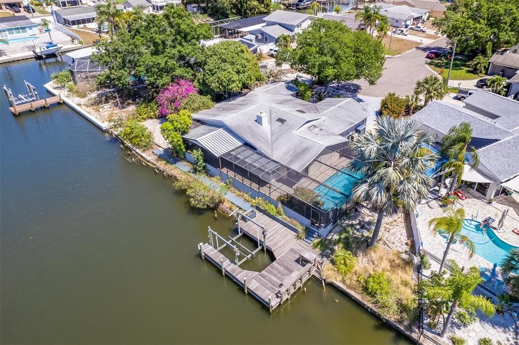 10722 DONBRESE AVENUE TAMPA, FL 33615