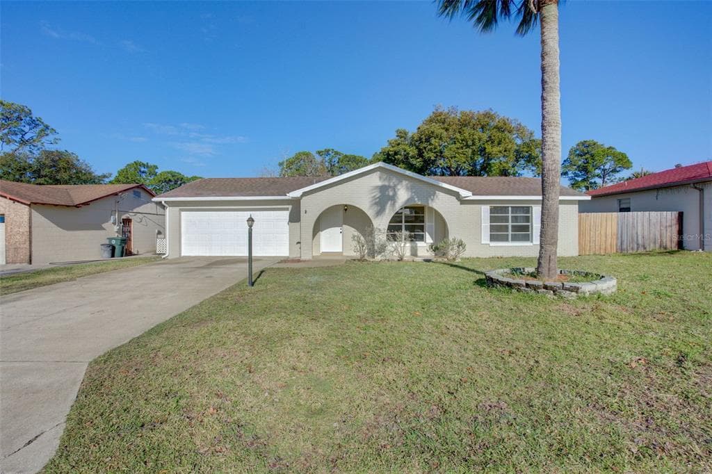 1348 VERONA STREET DAYTONA BEACH, FL 32114