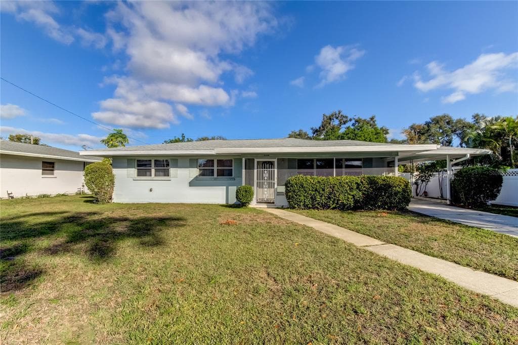 3104 18TH AVENUE W BRADENTON, FL 34205