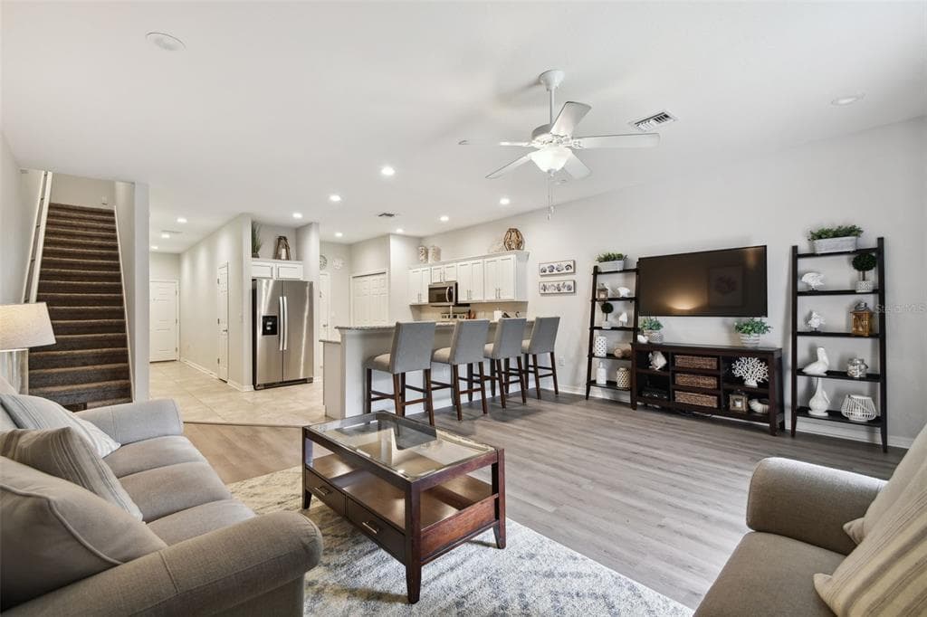 1221 GRANTHAM DRIVE SARASOTA, FL 34234